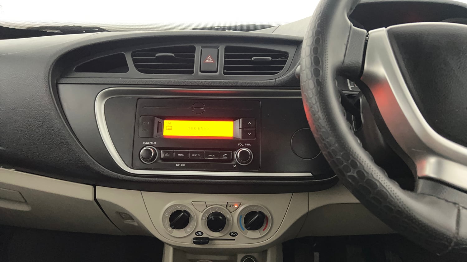 Used 2021 Maruti Suzuki Alto 800 VXi Petrol Manual interior MUSIC SYSTEM & AC CONTROL VIEW
