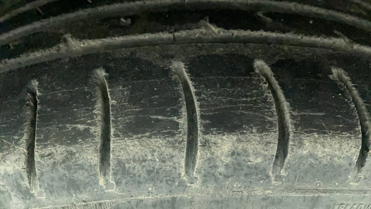 Used 2014 Hyundai Xcent S 1.2 (O) Petrol Manual tyres LEFT FRONT TYRE TREAD VIEW