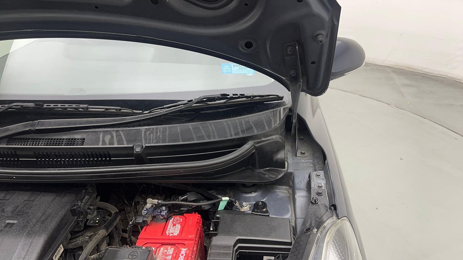 Used 2019 Hyundai Grand i10 Nios Magna AMT 1.2 Kappa VTVT Petrol Automatic engine ENGINE LEFT SIDE HINGE & APRON VIEW