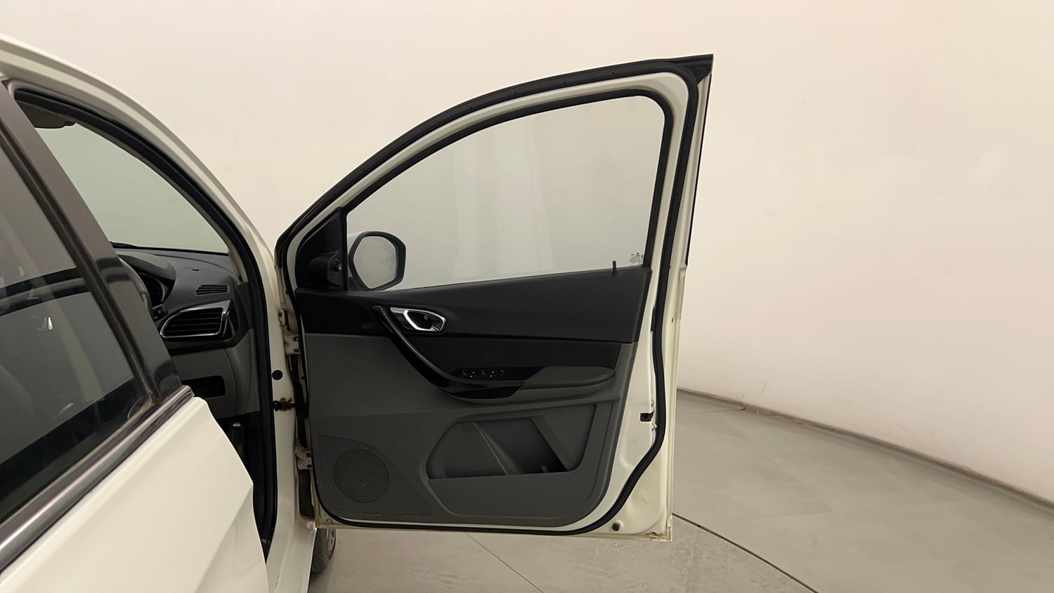 Used 2017 Tata Tigor Revotron XZ Petrol Manual interior RIGHT FRONT DOOR OPEN VIEW