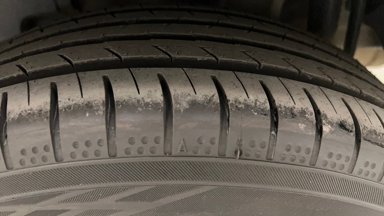 Used 2017 Tata Tigor Revotron XZ Petrol Manual tyres LEFT REAR TYRE TREAD VIEW