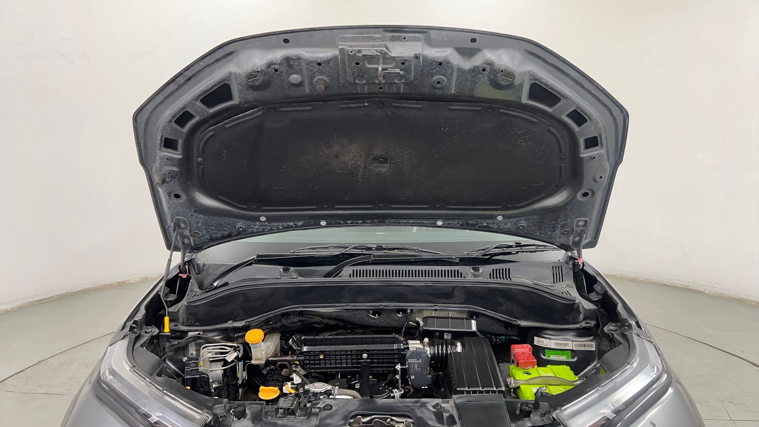 Used 2023 Tata Punch Adventure MT Petrol Manual engine ENGINE & BONNET OPEN FRONT VIEW