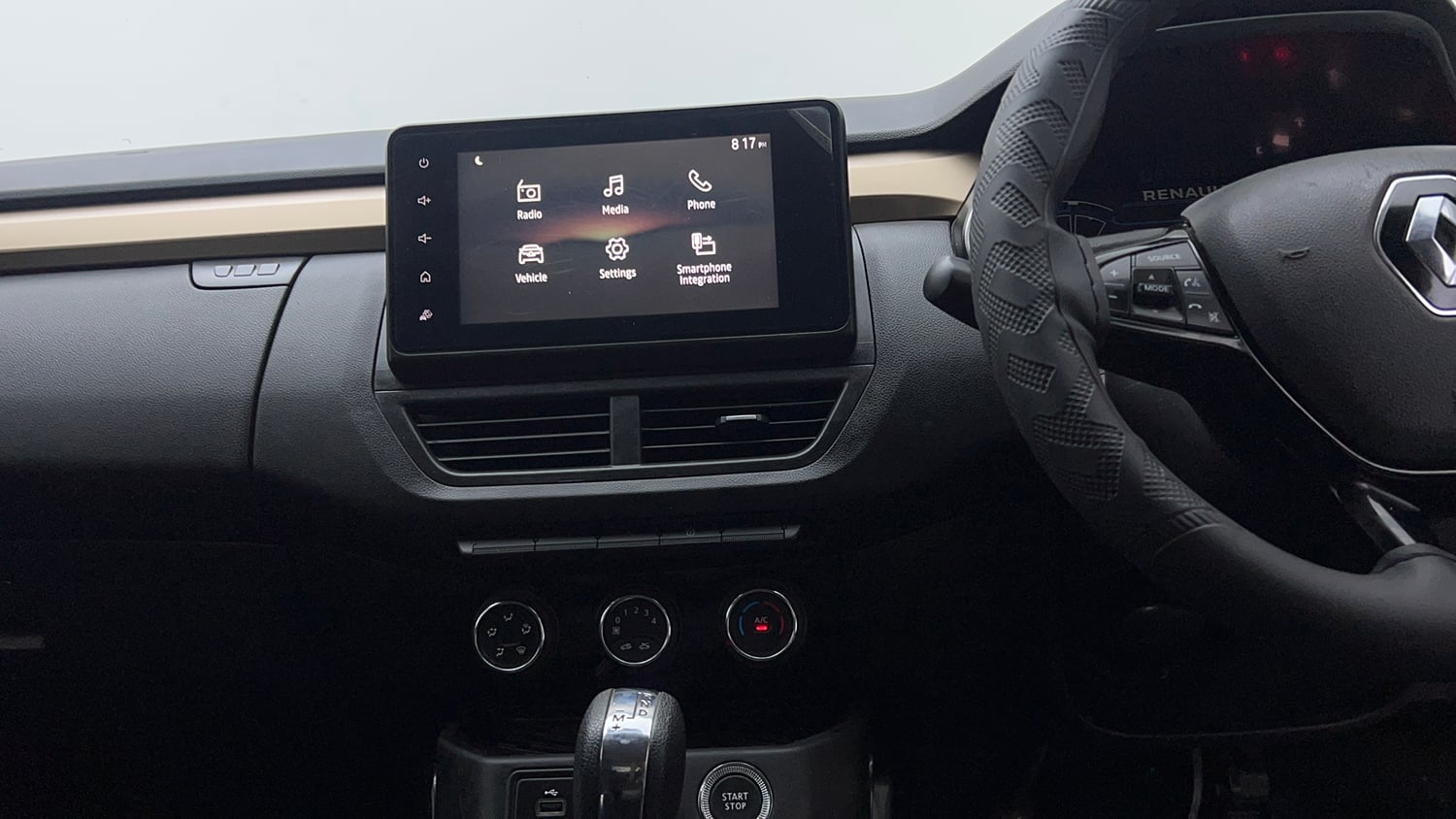 Used 2021 Renault Kiger RXT AMT Petrol Automatic interior MUSIC SYSTEM & AC CONTROL VIEW