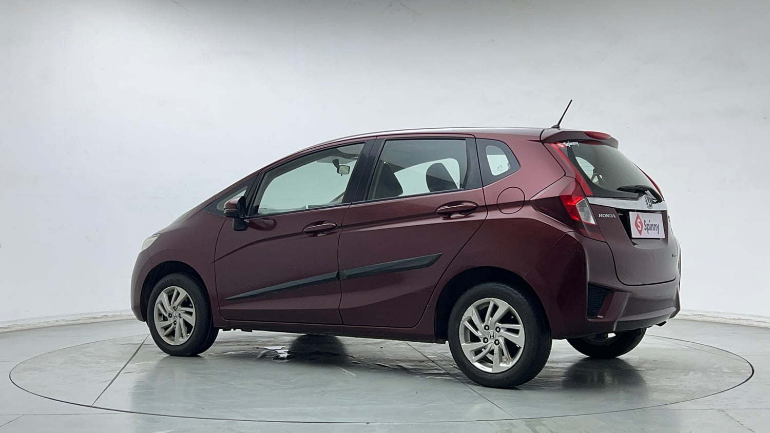 Used 2016 Honda Jazz V AT Petrol Petrol Automatic exterior LEFT REAR CORNER VIEW