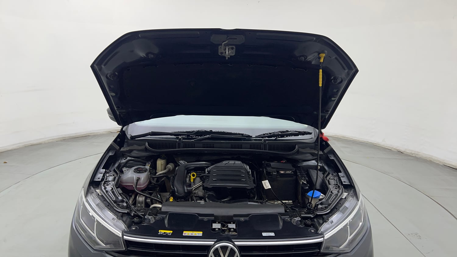 Used 2024 Volkswagen Virtus Highline 1.0 TSI AT Petrol Automatic engine ENGINE & BONNET OPEN FRONT VIEW