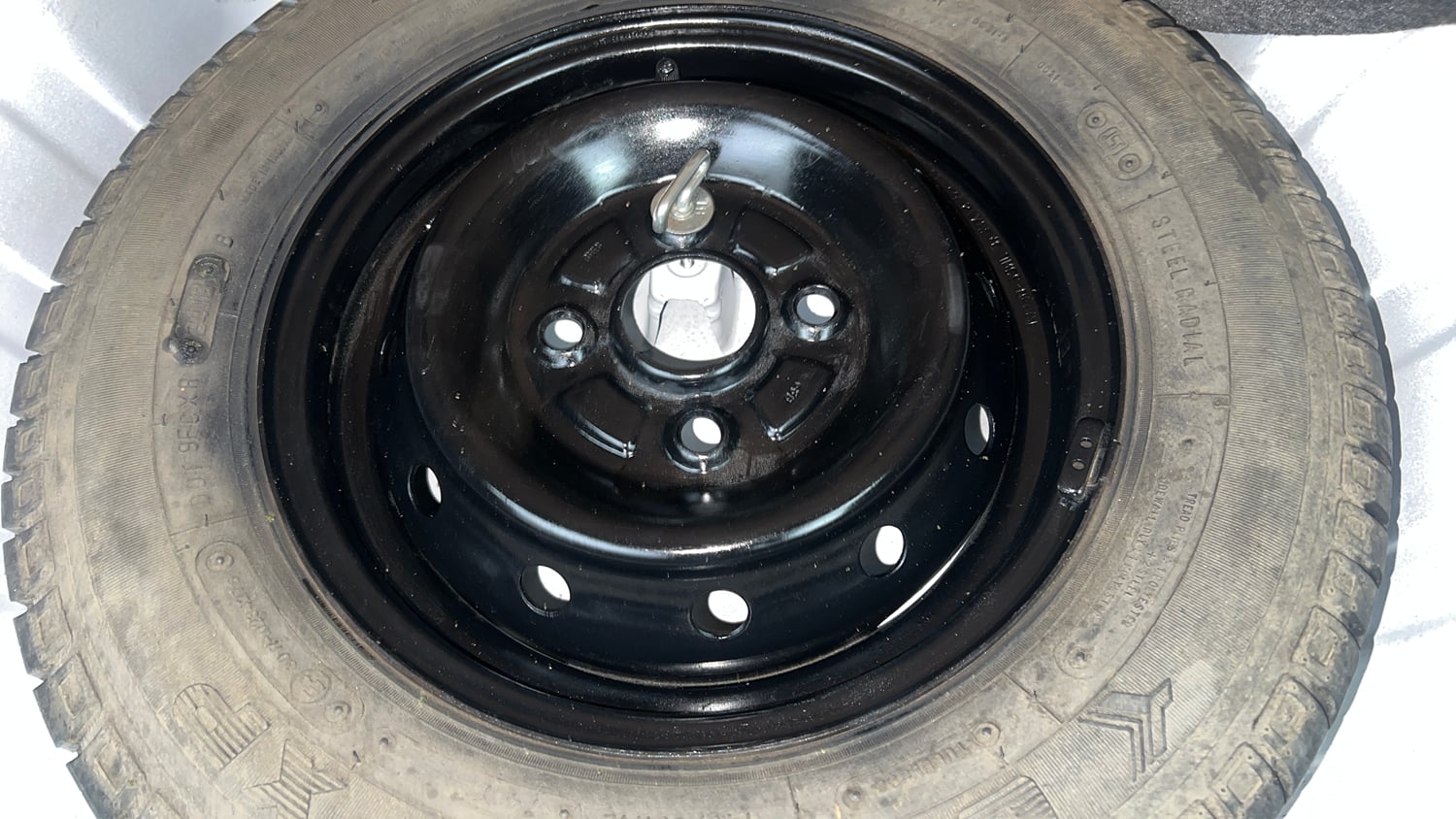 Used 2018 Maruti Suzuki Alto 800 VXi Petrol Manual tyres SPARE TYRE VIEW