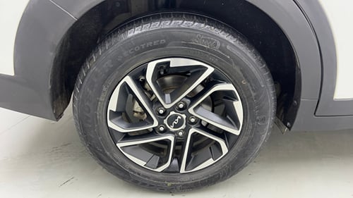 Used 2023 Kia Carens Luxury Plus 1.5 Diesel AT 7 STR Diesel Automatic tyres RIGHT REAR TYRE RIM VIEW