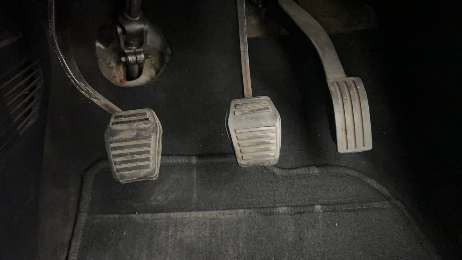 Used 2015 Ford Figo Duratec Petrol Titanium 1.2 Petrol Manual interior PEDALS VIEW