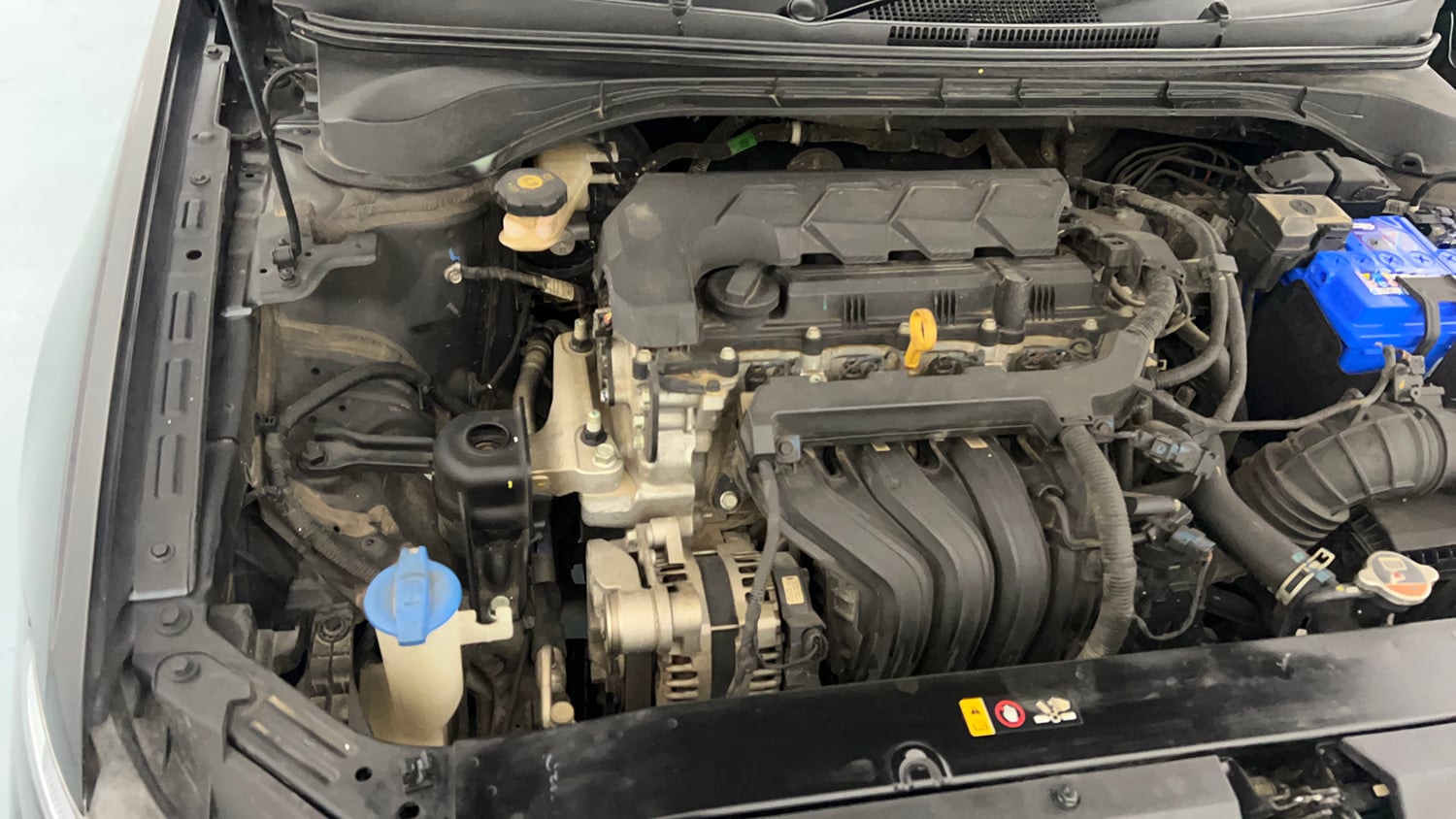 Used 2023 Hyundai Verna SX (O) 1.5 Petrol IVT Petrol Automatic engine ENGINE RIGHT SIDE VIEW