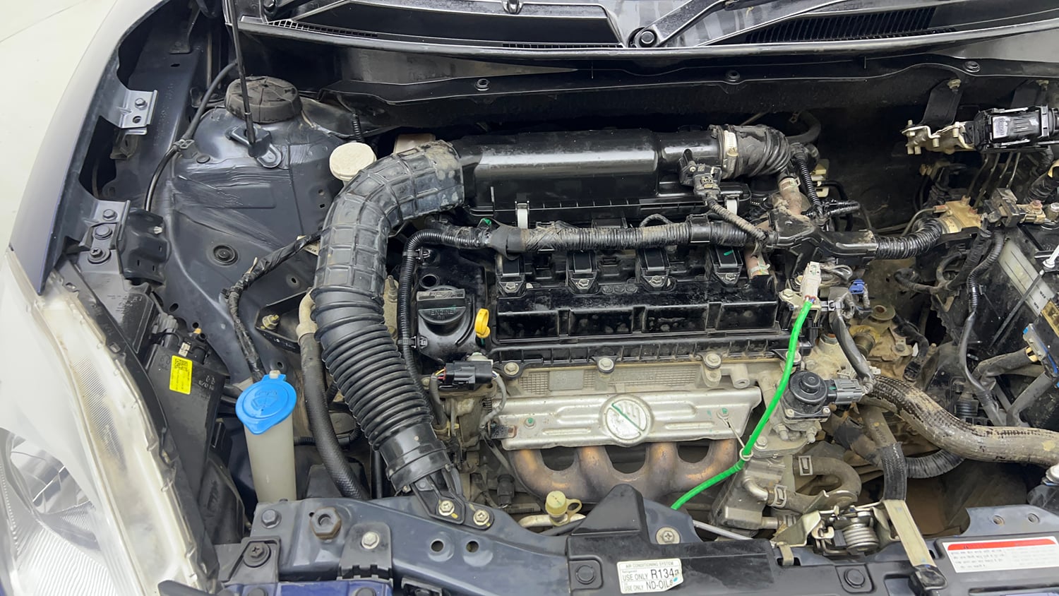 Used 2021 Maruti Suzuki Swift VXi Petrol Manual engine ENGINE RIGHT SIDE VIEW