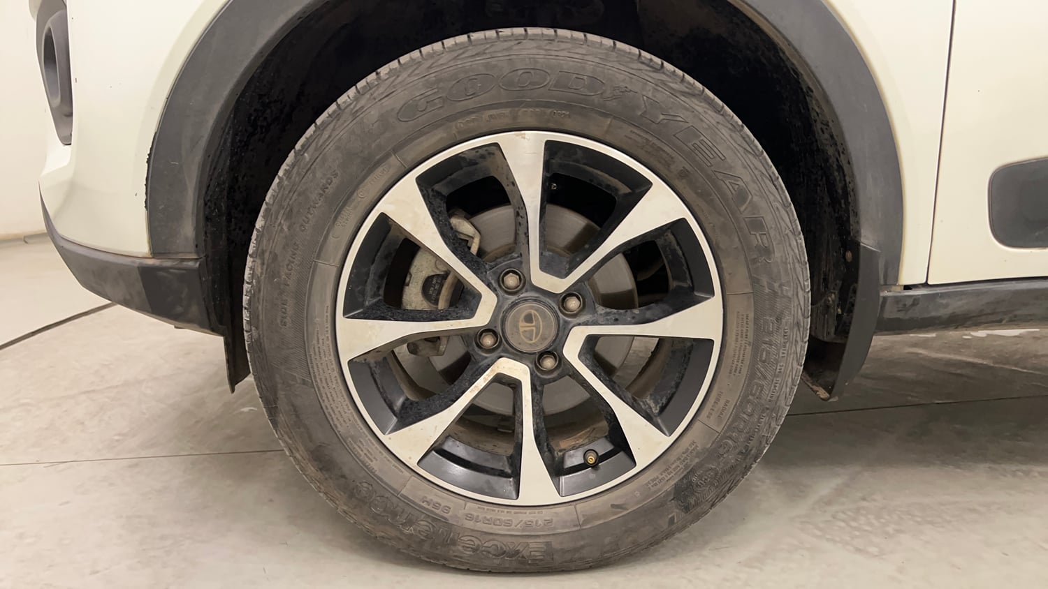 Used 2021 Tata Nexon XZ Plus Diesel Diesel Manual tyres LEFT FRONT TYRE RIM VIEW