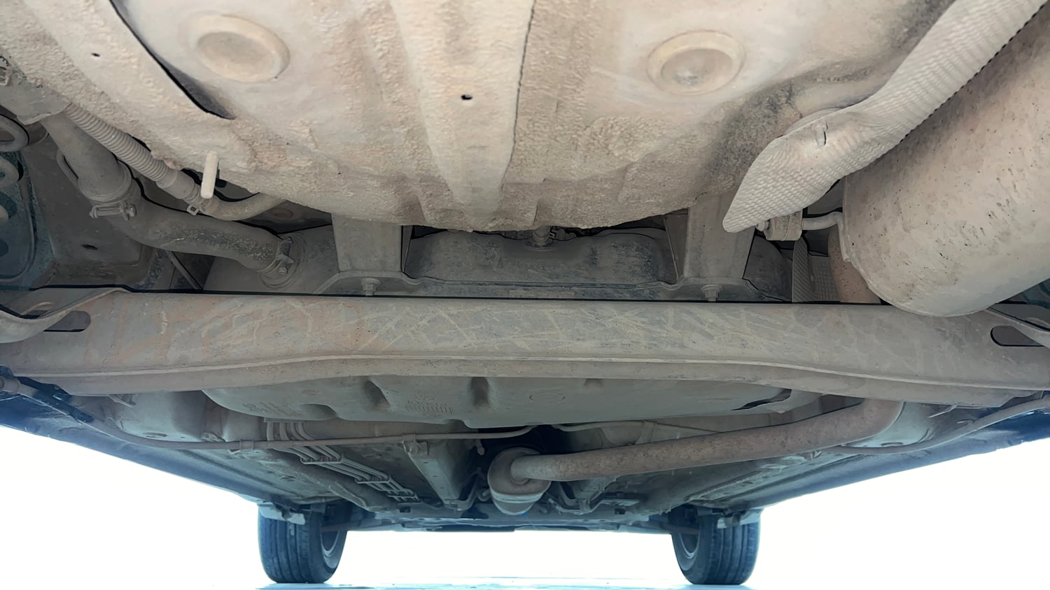 Used 2023 Kia Sonet X Line 1.0 DCT Petrol Automatic extra REAR UNDERBODY VIEW (TAKEN FROM REAR)