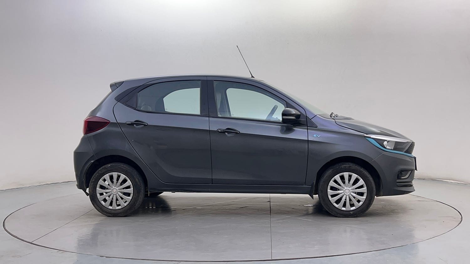 Used 2023 Tata Tiago EV XZ Plus Tech LUX Long Range Electric Automatic exterior RIGHT SIDE VIEW