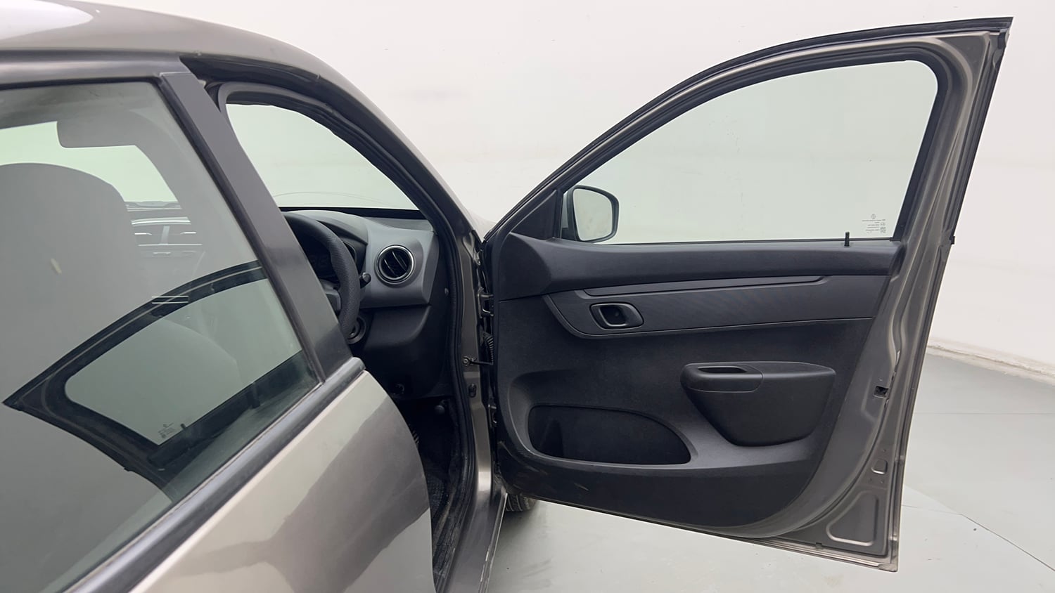 Used 2018 Renault Kwid 1.0 RXT AMT Opt Petrol Automatic interior RIGHT FRONT DOOR OPEN VIEW