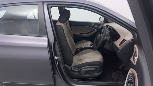 Used 2020 Hyundai Elite i20 Asta 1.2 (O) Petrol Manual interior RIGHT SIDE FRONT DOOR CABIN VIEW