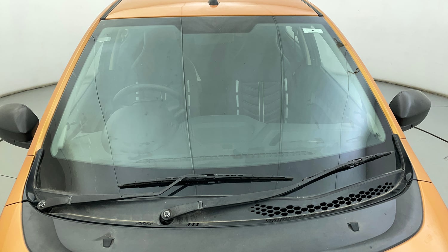 Used 2017 Tata Tiago Revotron XM Petrol Manual exterior FRONT WINDSHIELD VIEW