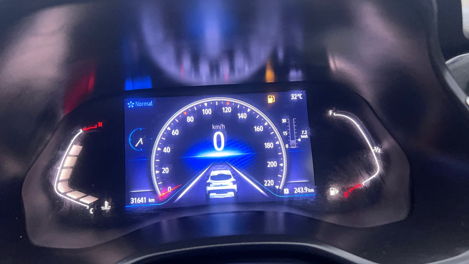 Used 2022 Renault Kiger RXZ Turbo MT Dual Tone Petrol Manual interior CLUSTERMETER VIEW