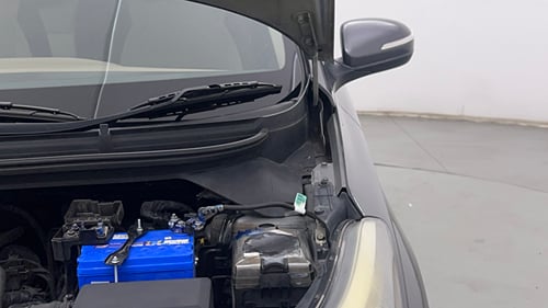 Used 2020 Hyundai Elite i20 Asta 1.2 (O) Petrol Manual engine ENGINE LEFT SIDE HINGE & APRON VIEW