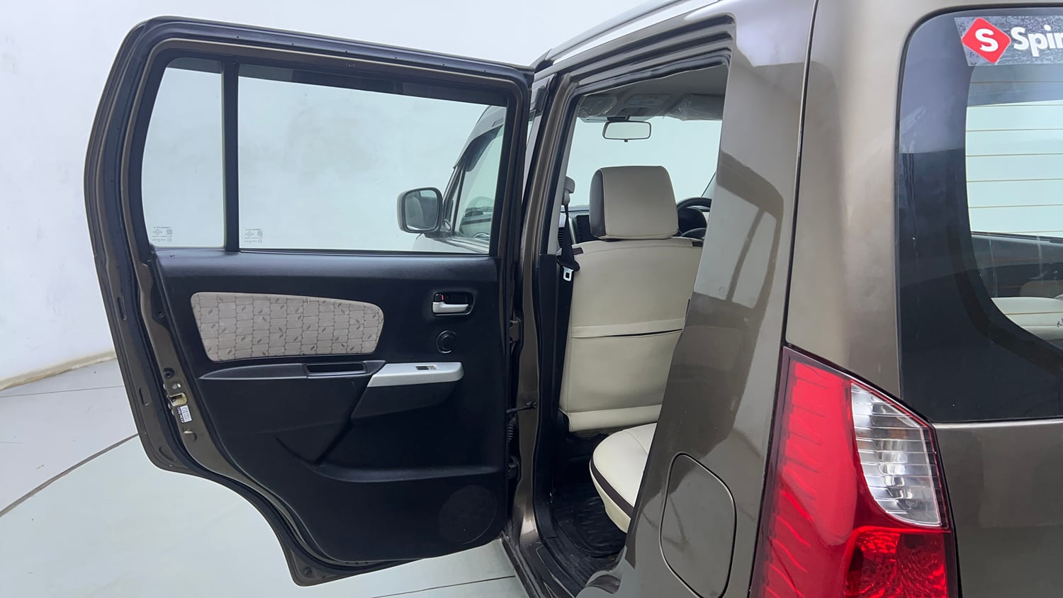Used 2014 Maruti Suzuki Wagon R VXI Petrol Manual interior LEFT REAR DOOR OPEN VIEW