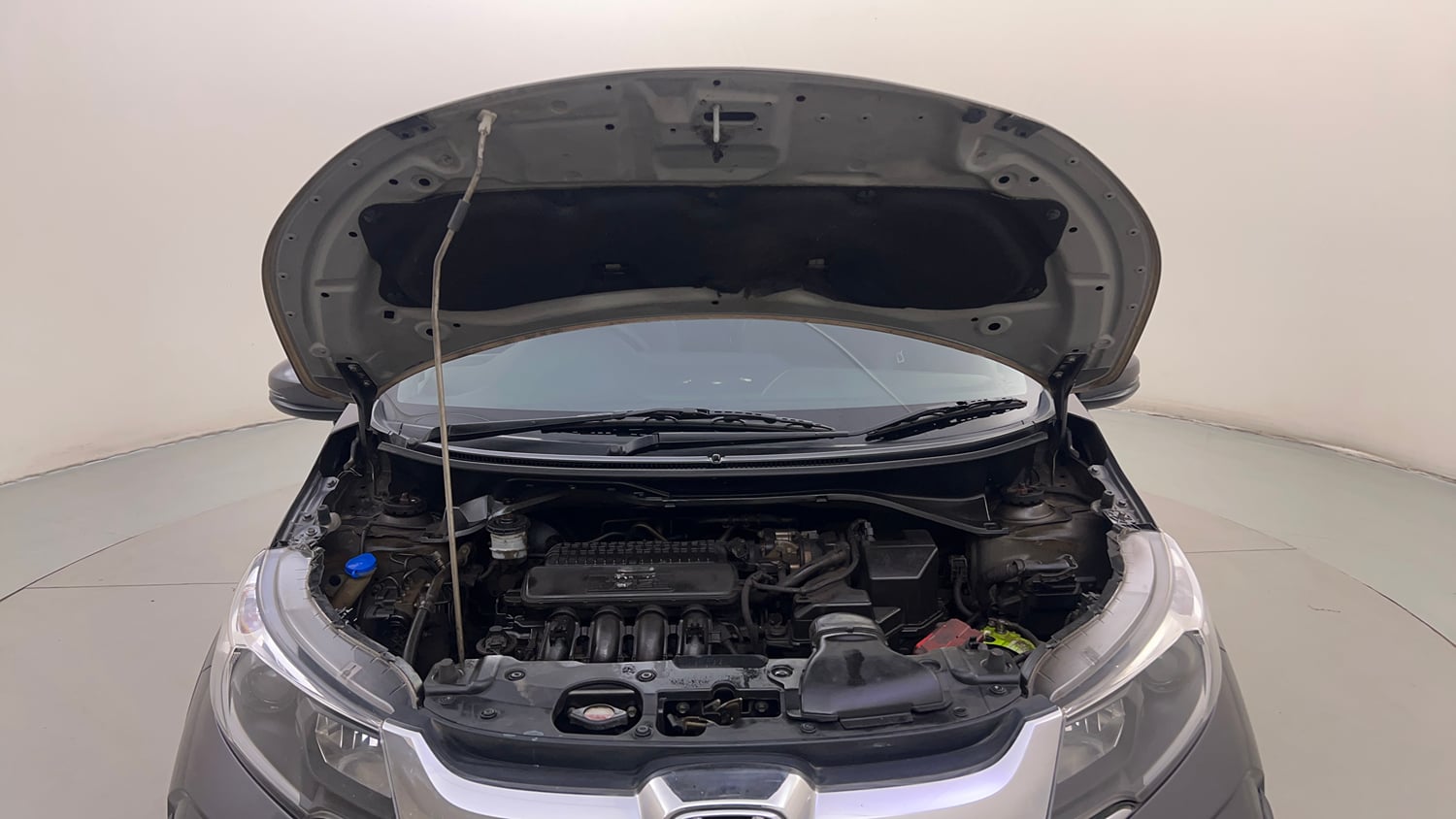 Used 2018 Honda BR-V V Petrol Petrol Manual engine ENGINE & BONNET OPEN FRONT VIEW