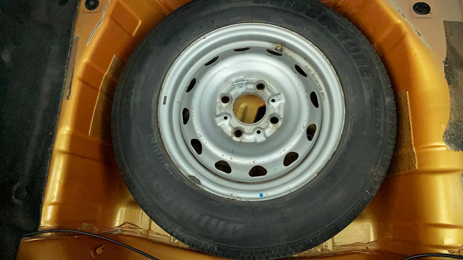Used 2017 Tata Tiago Revotron XM Petrol Manual tyres SPARE TYRE VIEW