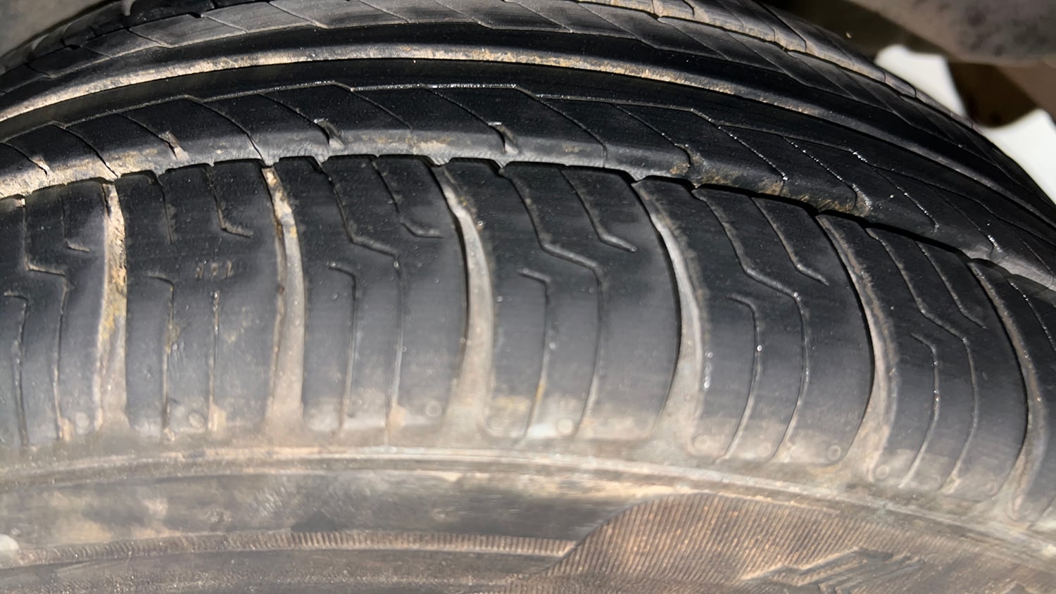 Used 2023 Tata Tiago EV XZ Plus Tech LUX Long Range Electric Automatic tyres LEFT REAR TYRE TREAD VIEW
