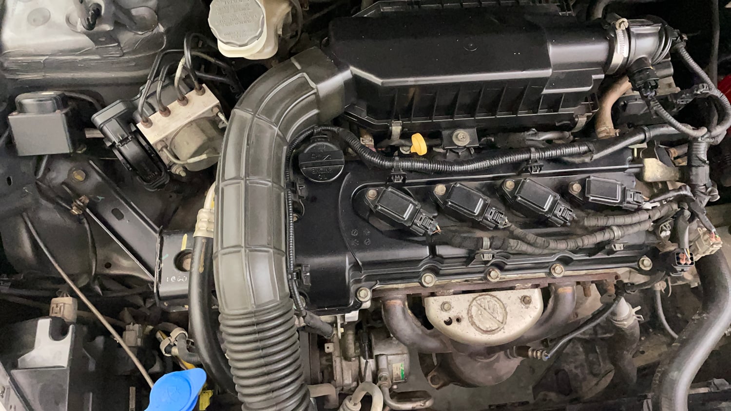 Used 2019 Maruti Suzuki Ciaz Alpha Hybrid 1.5 Petrol Manual engine ENGINE RIGHT SIDE VIEW