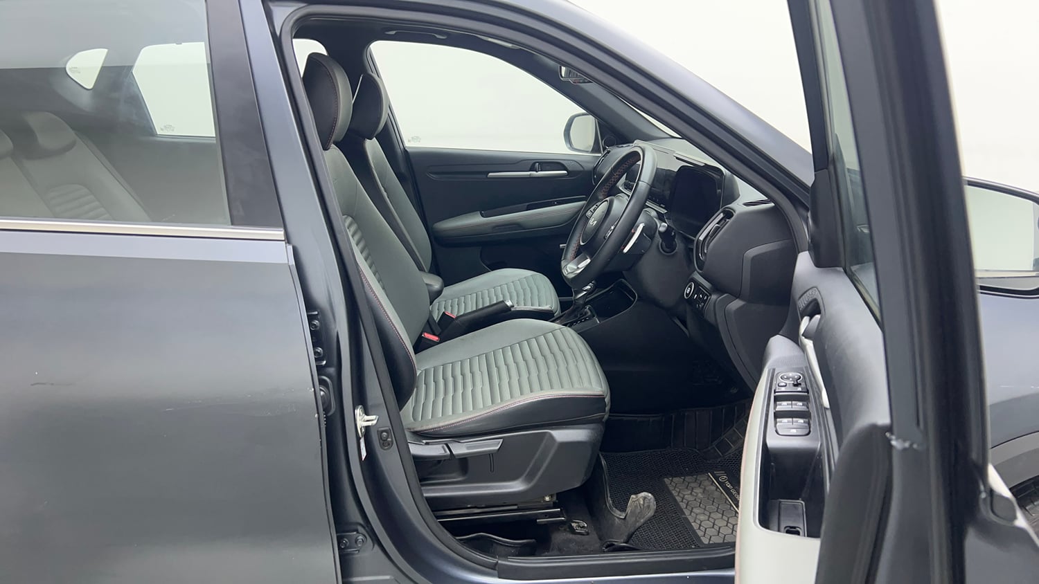 Used 2023 Kia Sonet X Line 1.0 DCT Petrol Automatic interior RIGHT SIDE FRONT DOOR CABIN VIEW