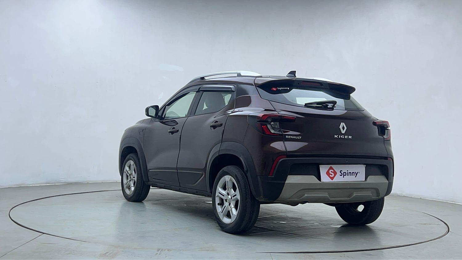 Used 2022 Renault Kiger RXT MT Petrol Manual exterior LEFT REAR CORNER VIEW