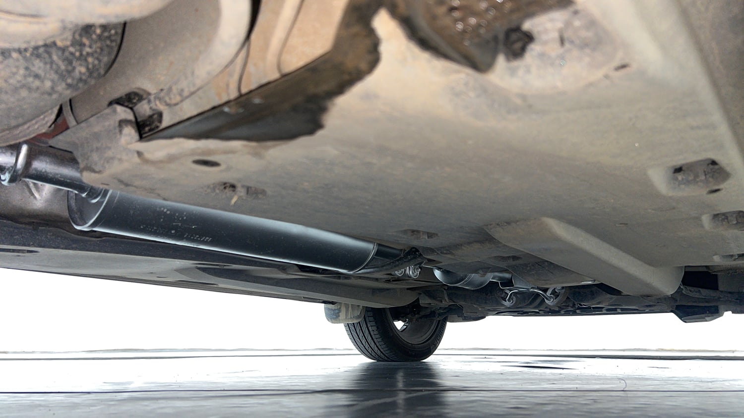 Used 2021 Volkswagen Vento Highline 1.0L TSI Petrol Manual extra REAR RIGHT UNDERBODY VIEW