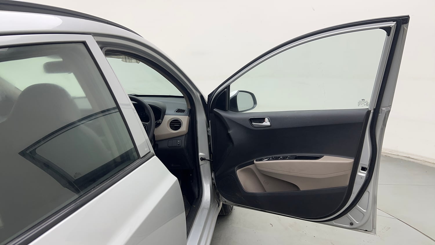 Used 2016 Hyundai Grand i10 Sportz 1.2 Kappa VTVT Petrol Manual interior RIGHT FRONT DOOR OPEN VIEW