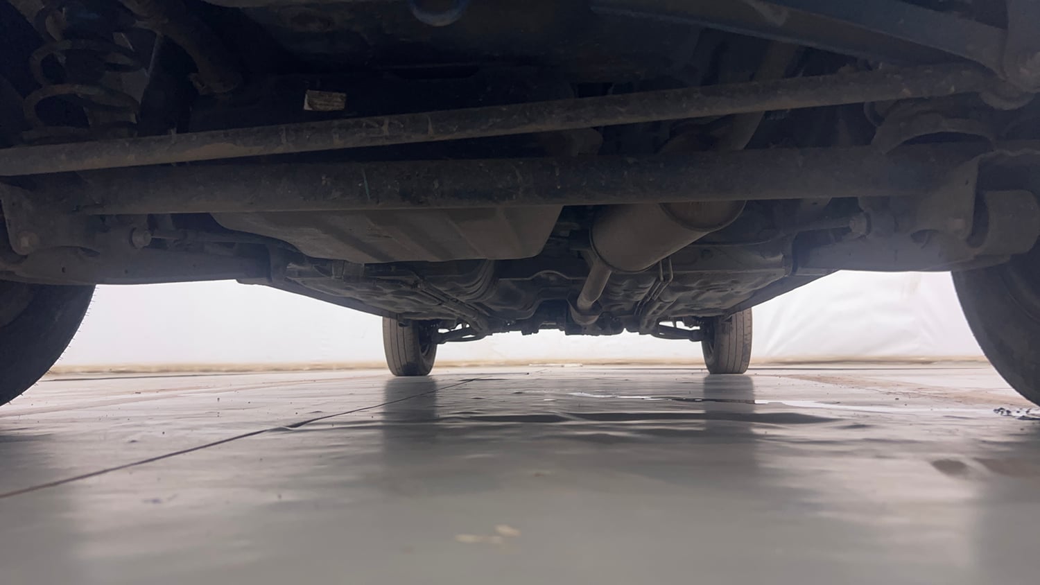 Used 2017 Maruti Suzuki Alto 800 LXi Petrol Manual extra REAR UNDERBODY VIEW (TAKEN FROM REAR)