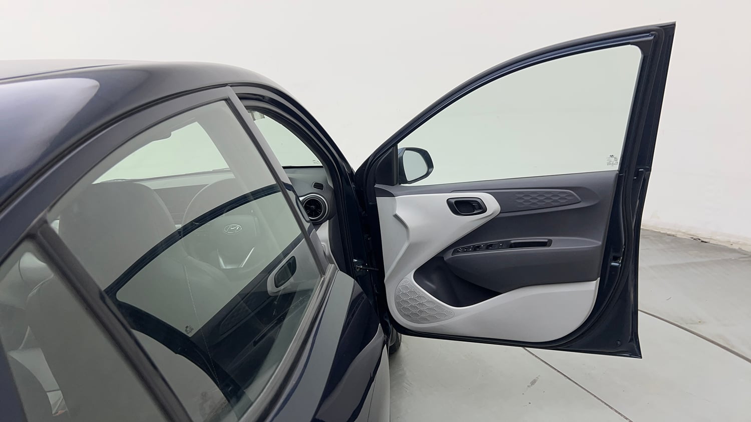 Used 2019 Hyundai Grand i10 Nios Magna AMT 1.2 Kappa VTVT Petrol Automatic interior RIGHT FRONT DOOR OPEN VIEW