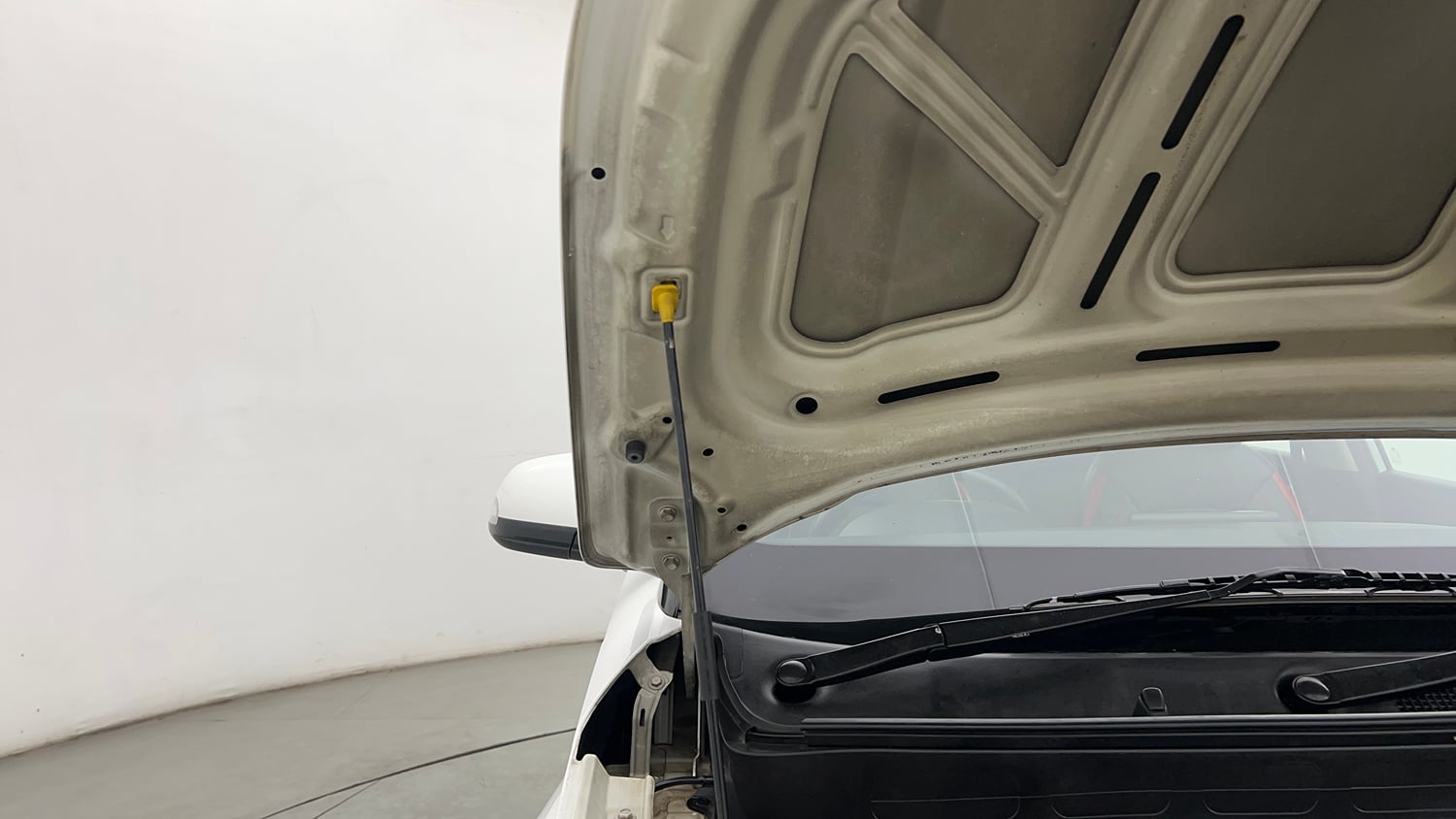 Used 2019 Hyundai Venue SX Plus 1.0 Turbo DCT Petrol Automatic engine ENGINE RIGHT SIDE HINGE & APRON VIEW
