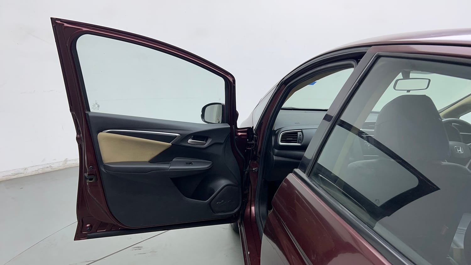 Used 2016 Honda Jazz V AT Petrol Petrol Automatic interior LEFT FRONT DOOR OPEN VIEW