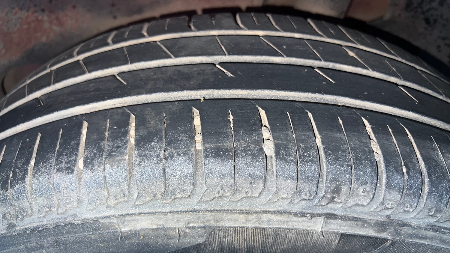 Used 2019 Maruti Suzuki Dzire VXi AMT Petrol Automatic tyres LEFT REAR TYRE TREAD VIEW