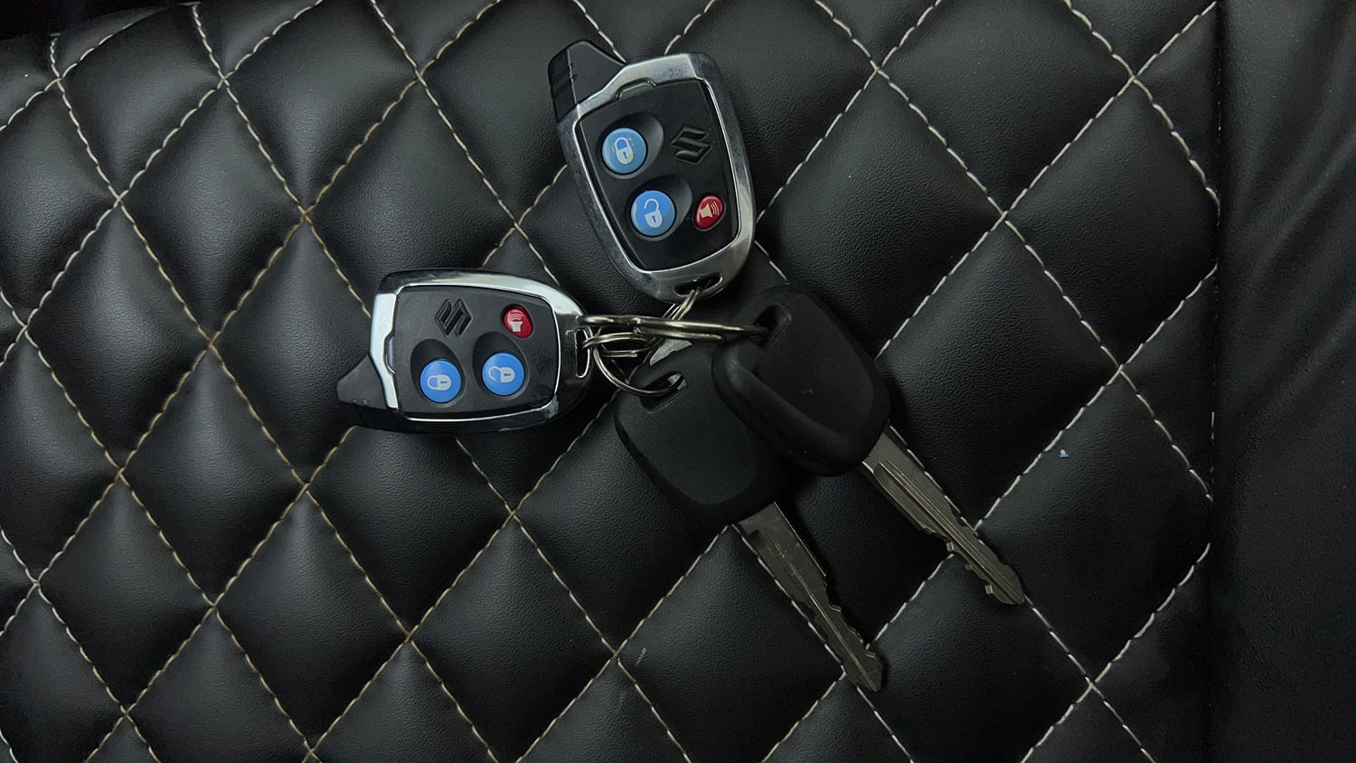 Used 2023 Maruti Suzuki Swift LXi Petrol Manual extra CAR KEY VIEW