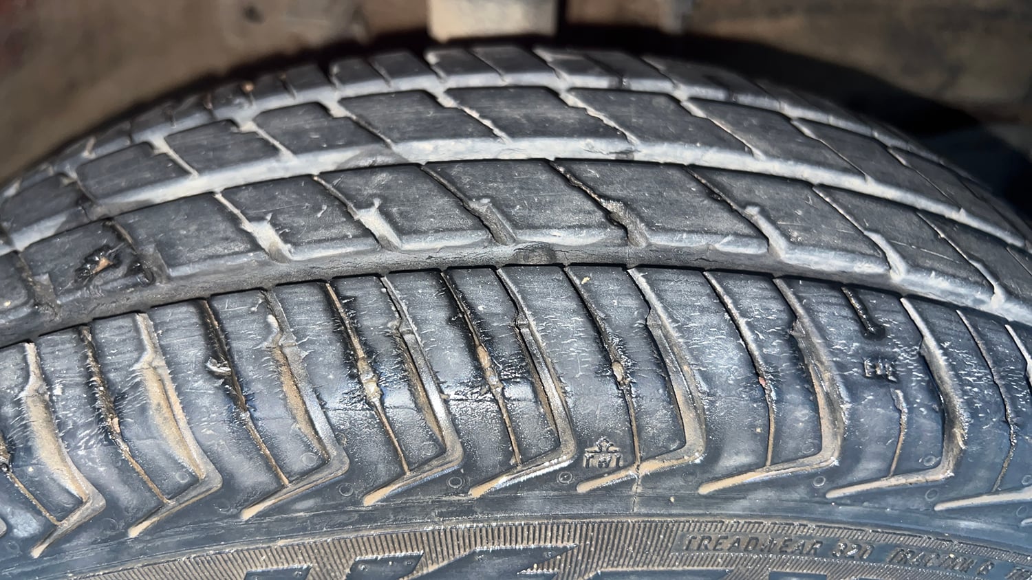 Used 2024 Maruti Suzuki Alto K10 VXi Plus AGS Petrol Automatic tyres RIGHT FRONT TYRE TREAD VIEW