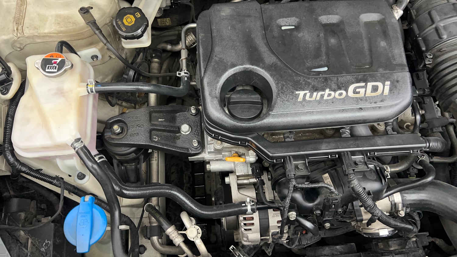 Used 2019 Hyundai Venue SX Plus 1.0 Turbo DCT Petrol Automatic engine ENGINE RIGHT SIDE VIEW