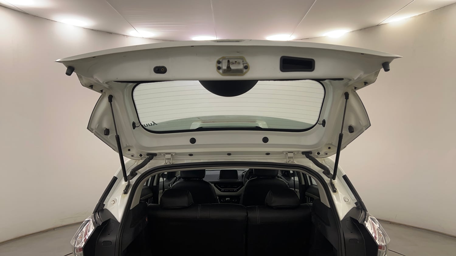Used 2021 Tata Nexon XZ Plus Diesel Diesel Manual interior DICKY DOOR OPEN VIEW