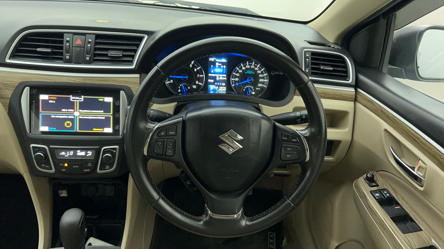 Used 2020 Maruti Suzuki Ciaz Alpha 1.5 AT Petrol Automatic interior STEERING VIEW