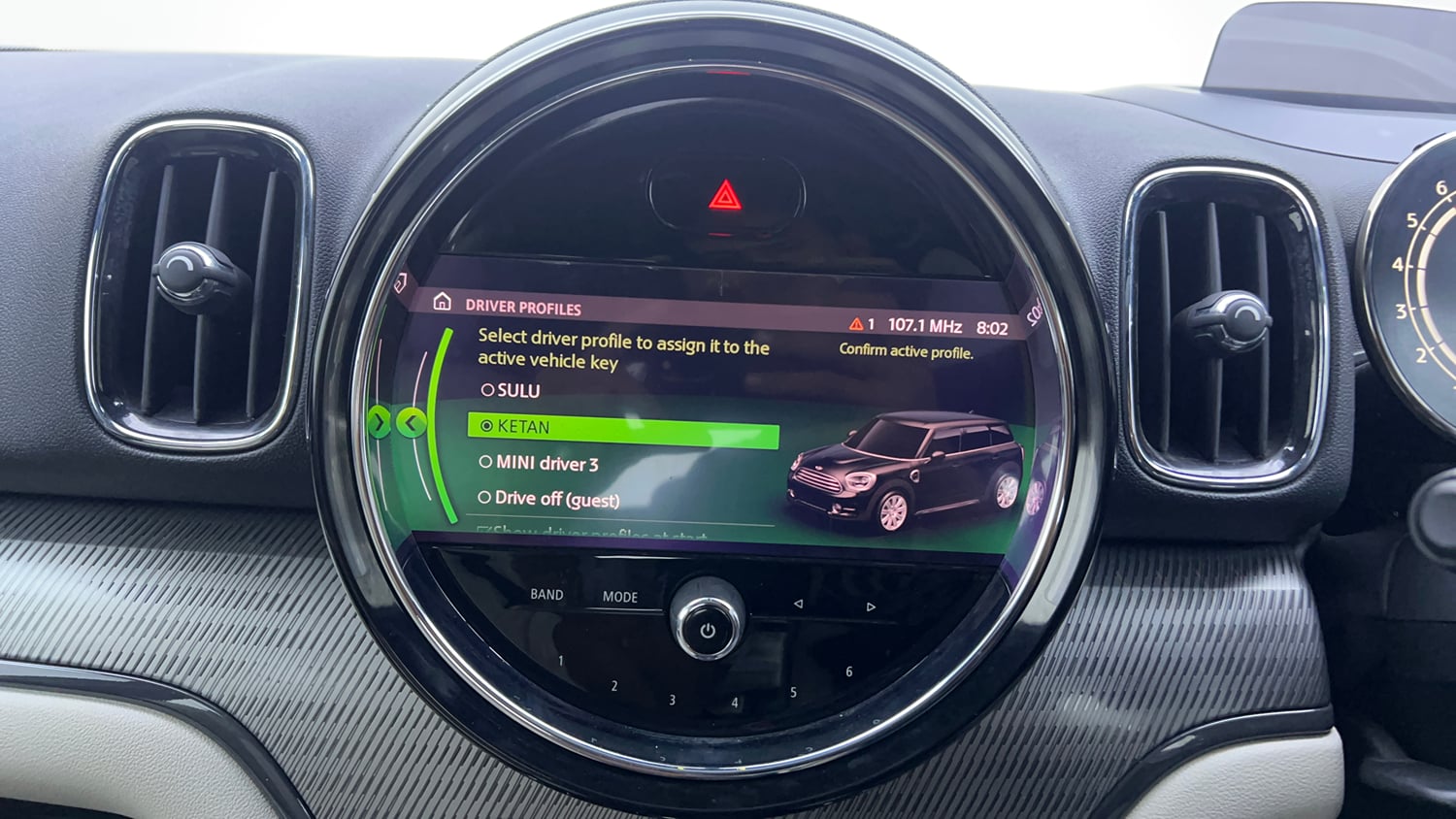 Used 2021 Mini Countryman Cooper S JCW Inspired Petrol Automatic interior MUSIC SYSTEM & AC CONTROL VIEW