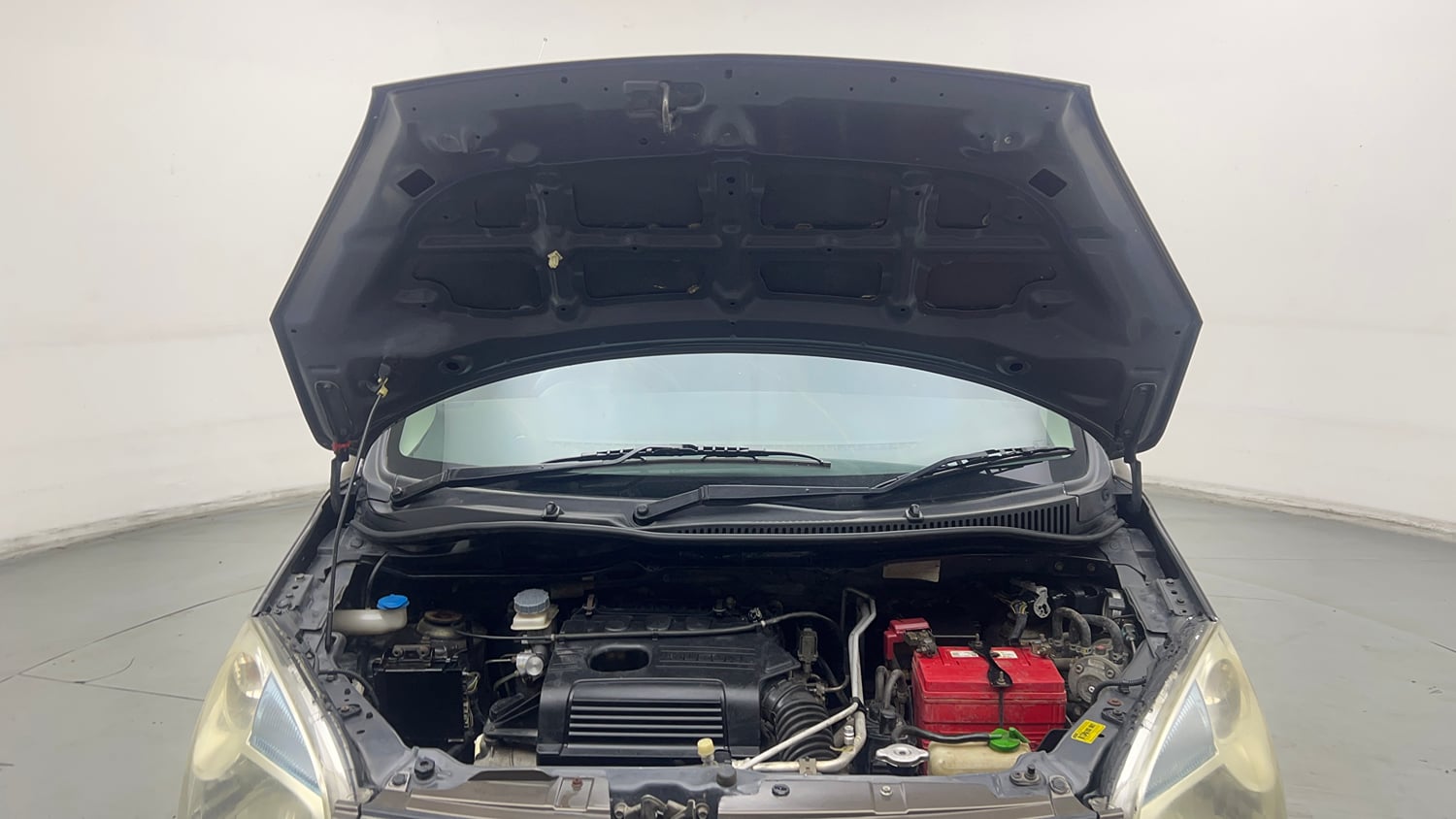 Used 2014 Maruti Suzuki Wagon R LXI CNG Cng Manual engine ENGINE & BONNET OPEN FRONT VIEW