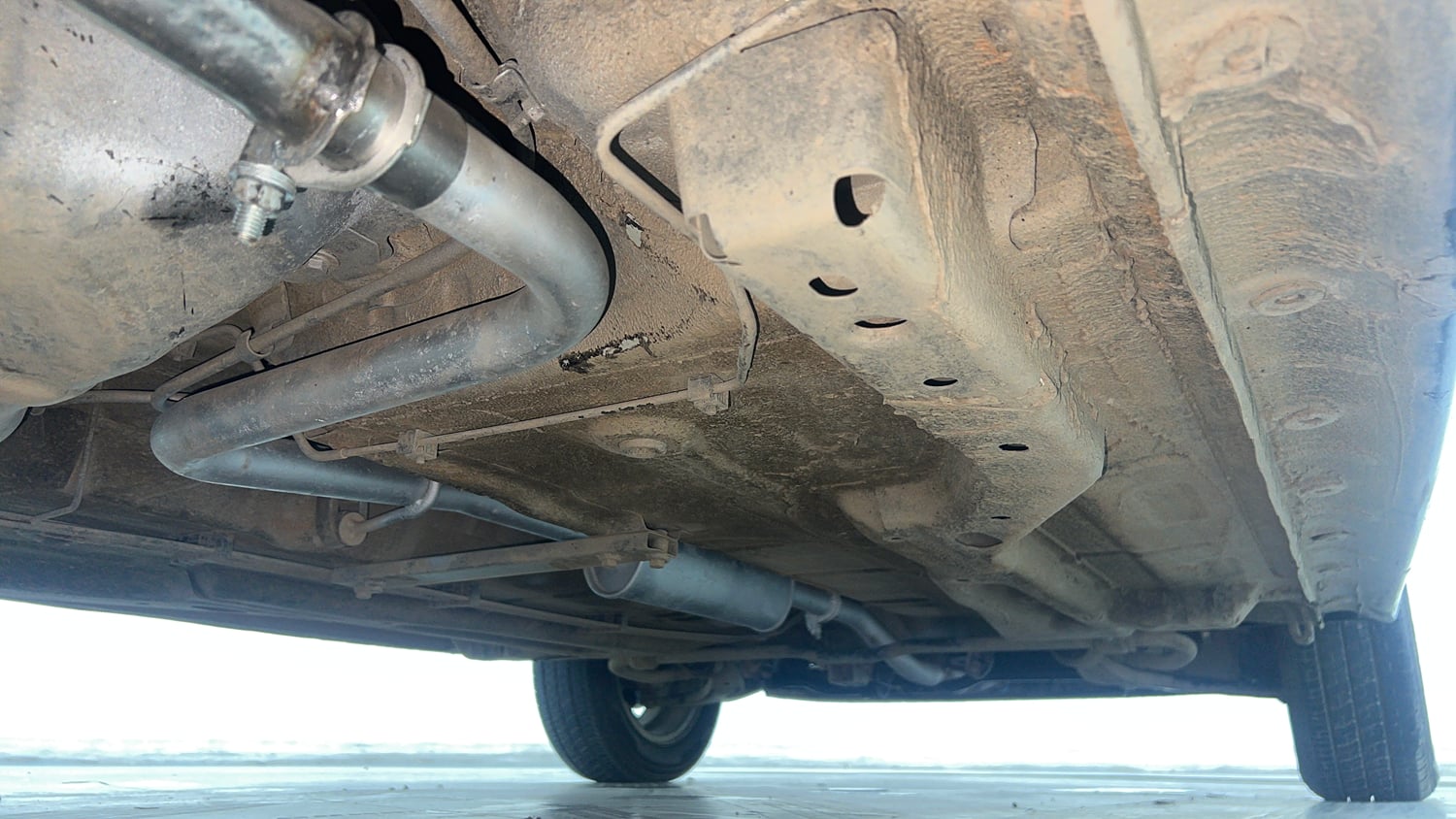 Used 2017 Tata Tiago Revotron XZA Petrol Automatic extra REAR RIGHT UNDERBODY VIEW