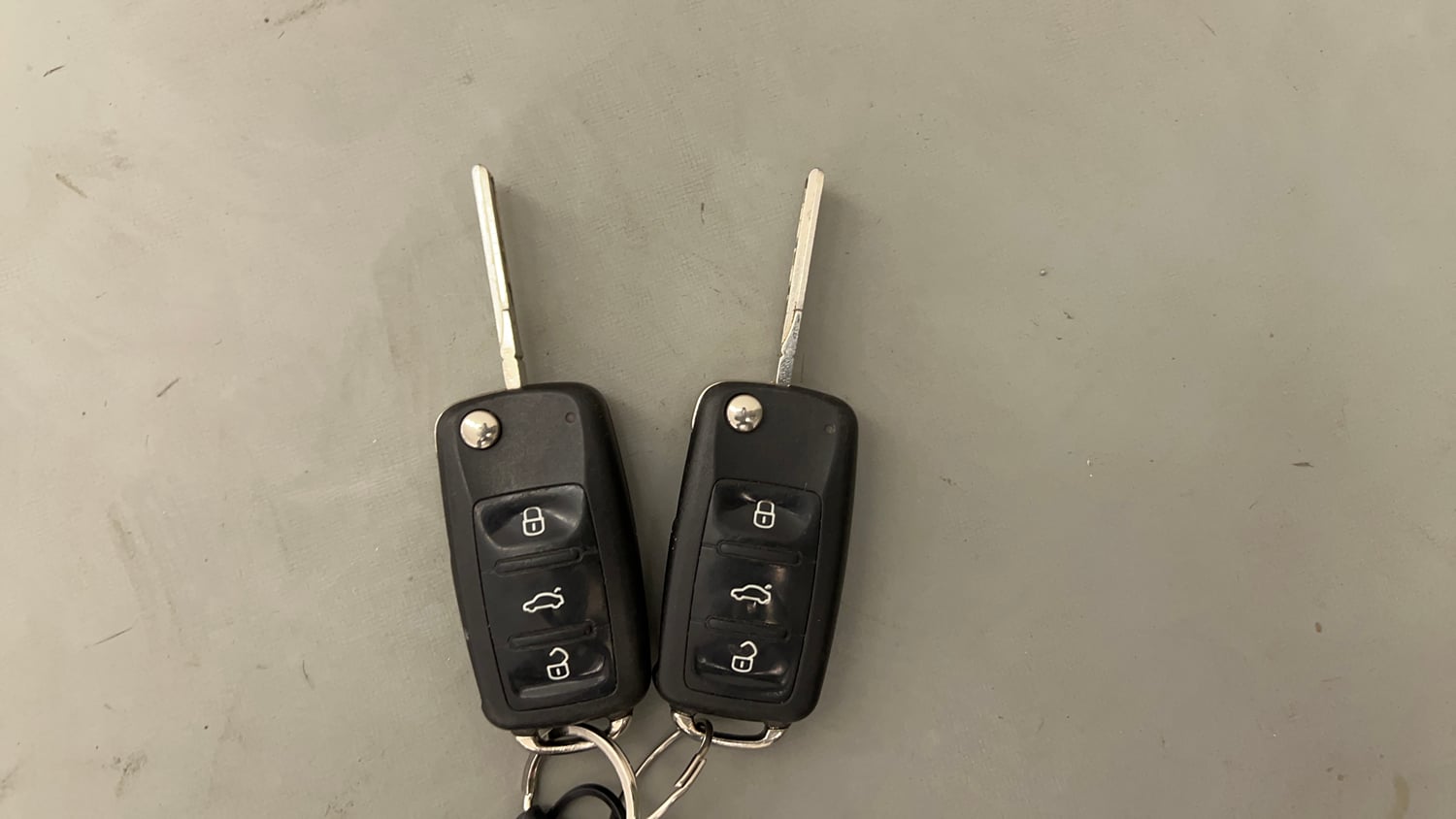 Used 2019 Volkswagen Polo Highline Plus 1.0 (P) 16 Alloy Petrol Manual extra CAR KEY VIEW