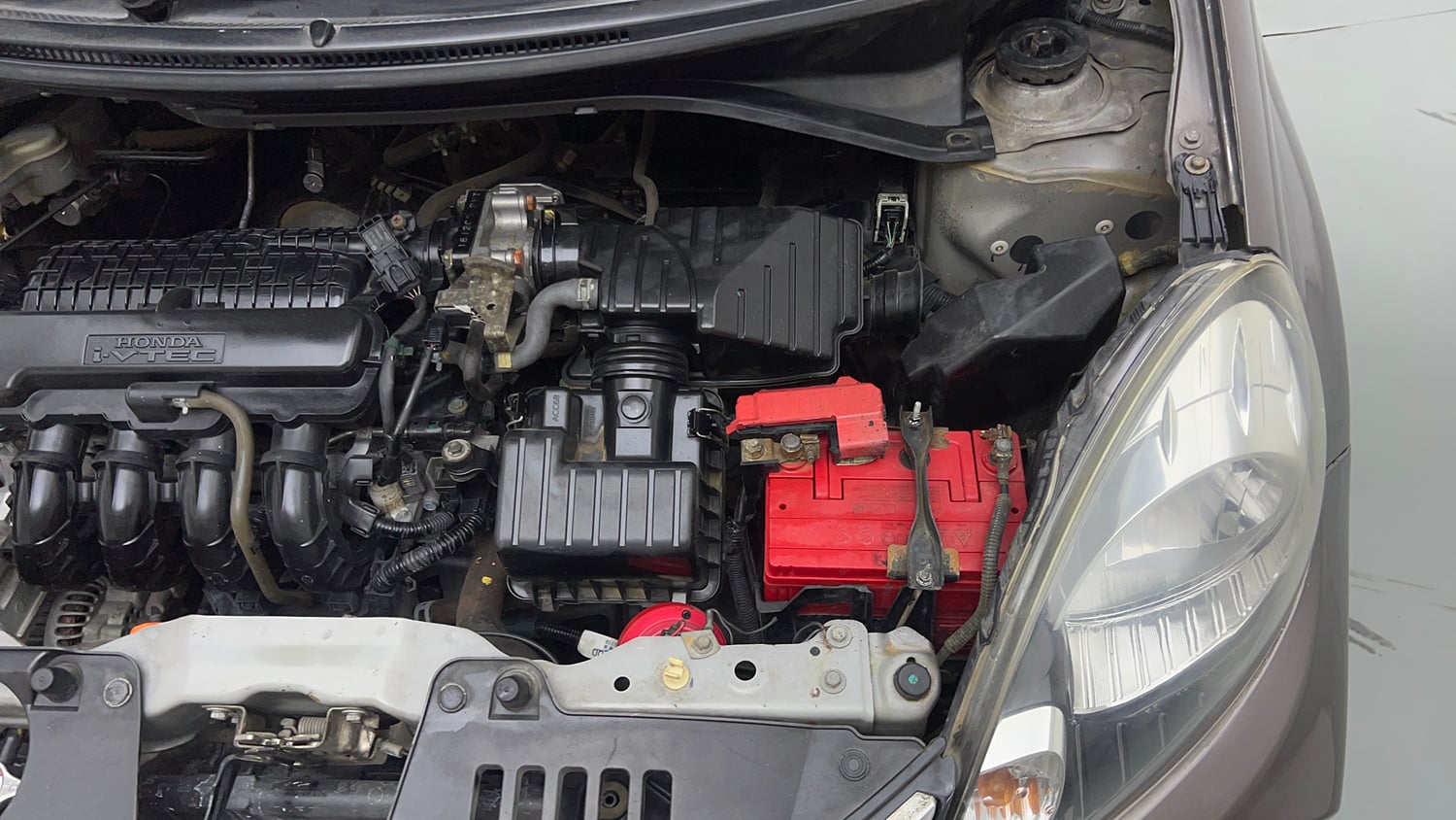 Used 2017 Honda Amaze 1.2 S i-VTEC Petrol Manual engine ENGINE LEFT SIDE VIEW
