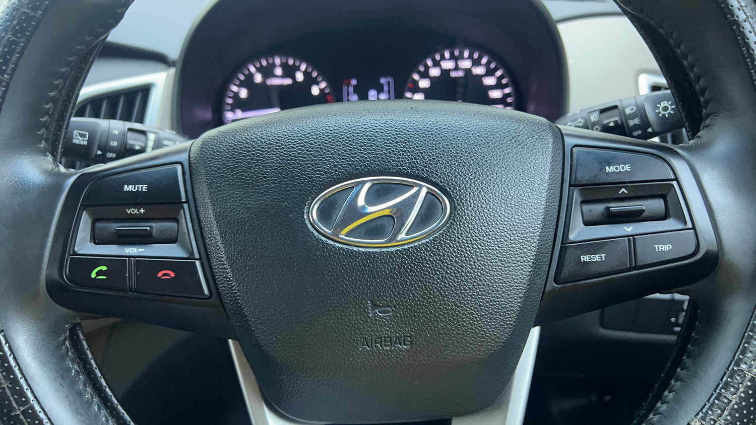 Used 2018 Hyundai Creta SX Plus 1.6 AT Petrol Petrol Automatic top_features Airbags