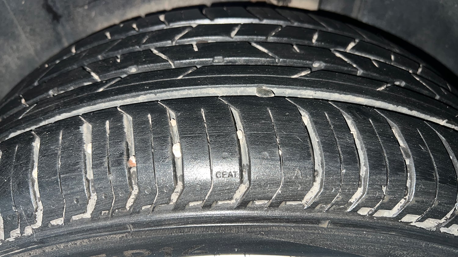 Used 2024 Volkswagen Virtus Highline 1.0 TSI AT Petrol Automatic tyres LEFT REAR TYRE TREAD VIEW
