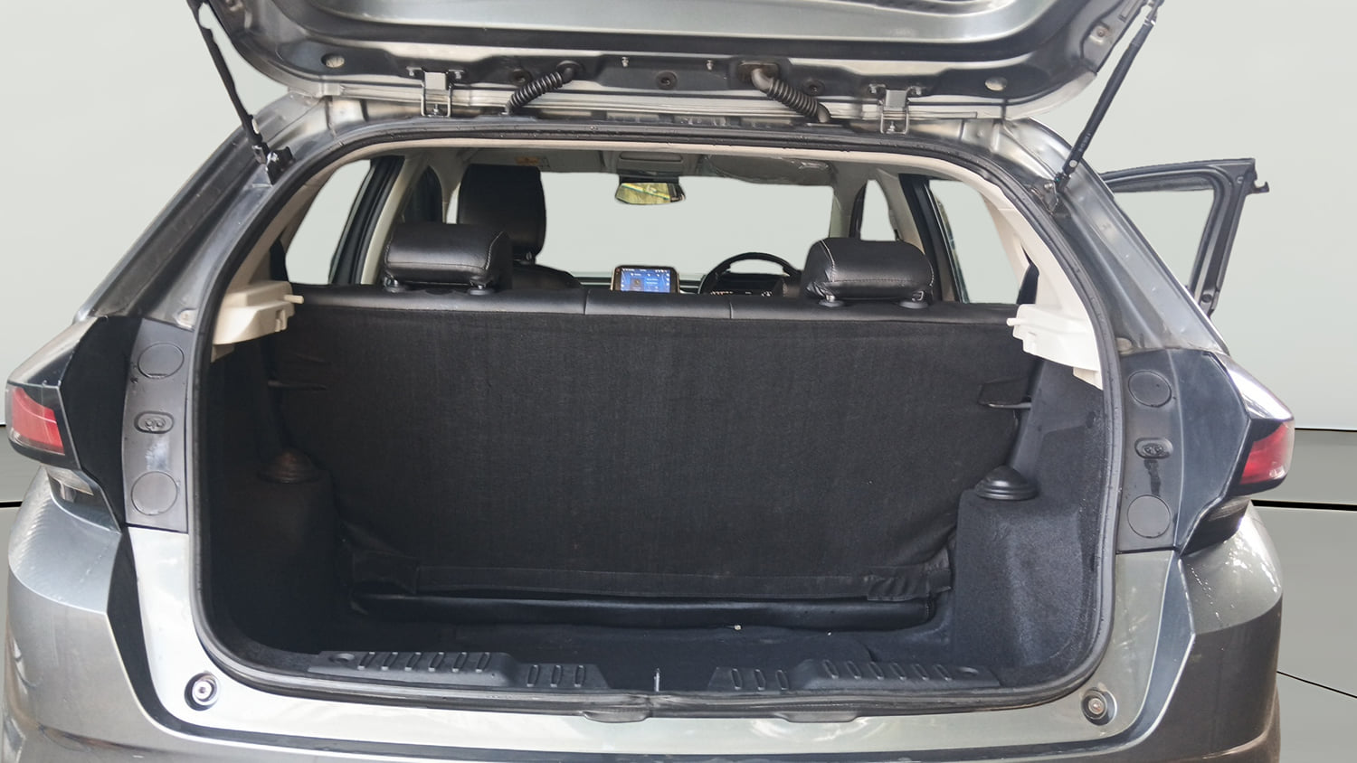 Used 2022 Tata Altroz XZ Plus i-Turbo Petrol Petrol Manual interior DICKY INSIDE VIEW
