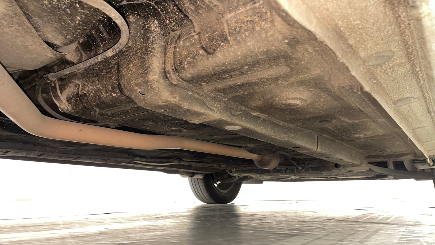 Used 2022 Hyundai Aura S 1.2 CNG Cng Manual extra REAR RIGHT UNDERBODY VIEW